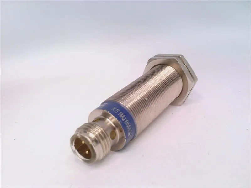 Schneider Electric XS1-M18MA230KH4 — Proximity Sensors (image 4)
