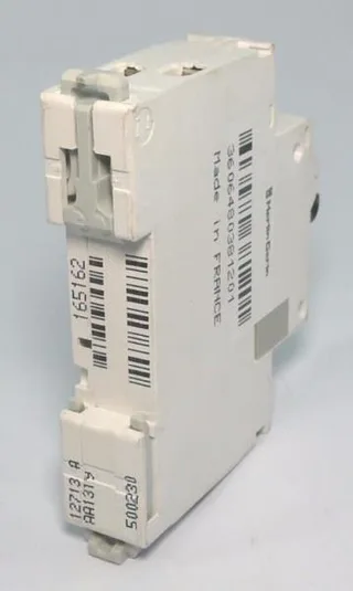 Schneider Electric A9N21025 — Miniature Circuit Breakers (MCB) (image 2)