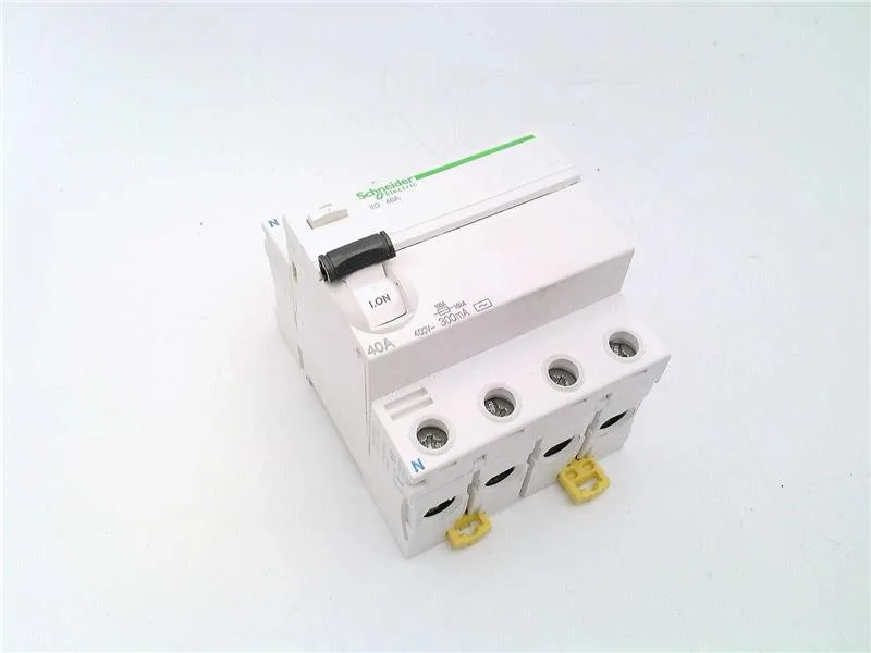 Schneider Electric A9R35440 (image 4)