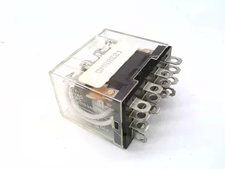 Omron LY4-DC100/110 — General Purpose Relays (image 2)