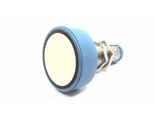 SICK UM30-215118 — Proximity Sensors (image 2)