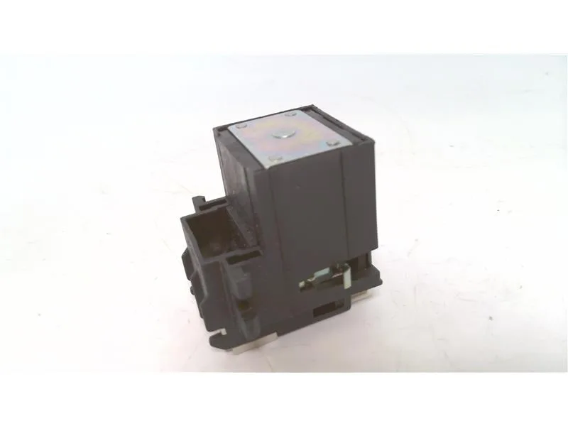 Schneider Electric LA7D03F (image 3)