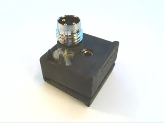 Festo SME-3-SQ-LED-24-B