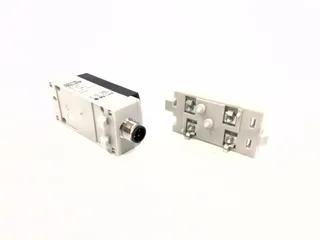 Festo SPAU-P10R-MS4-F-L-PNLK-PNVBA-M12D — Pressure Sensors (image 3)