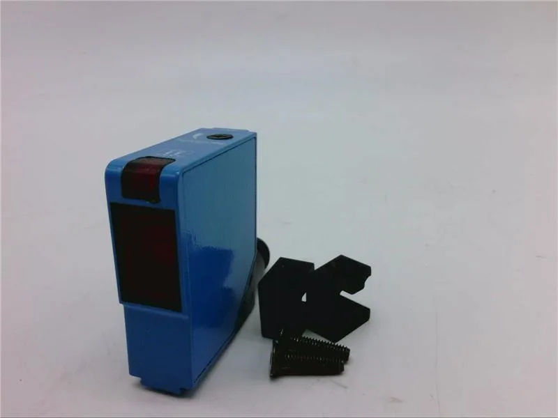 SICK WL12-P4371 — Photoelectric Sensors (image 2)