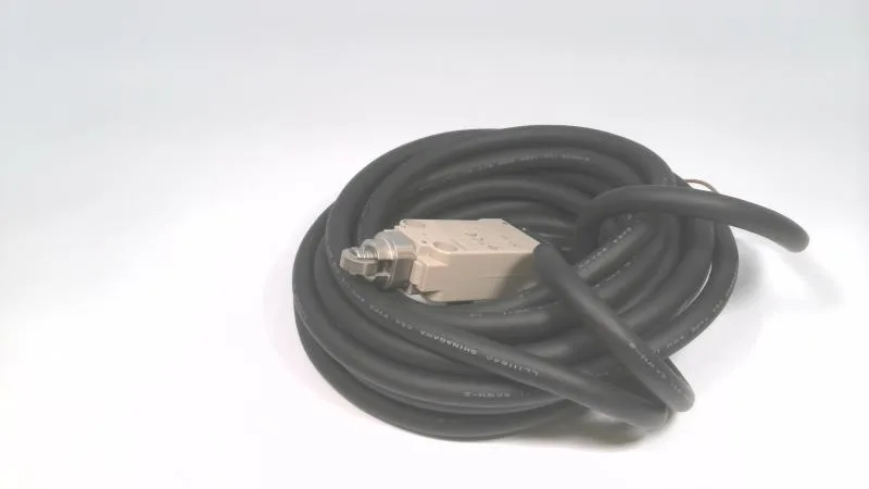 Omron D4F-202-5D — Limit Switches (image 3)