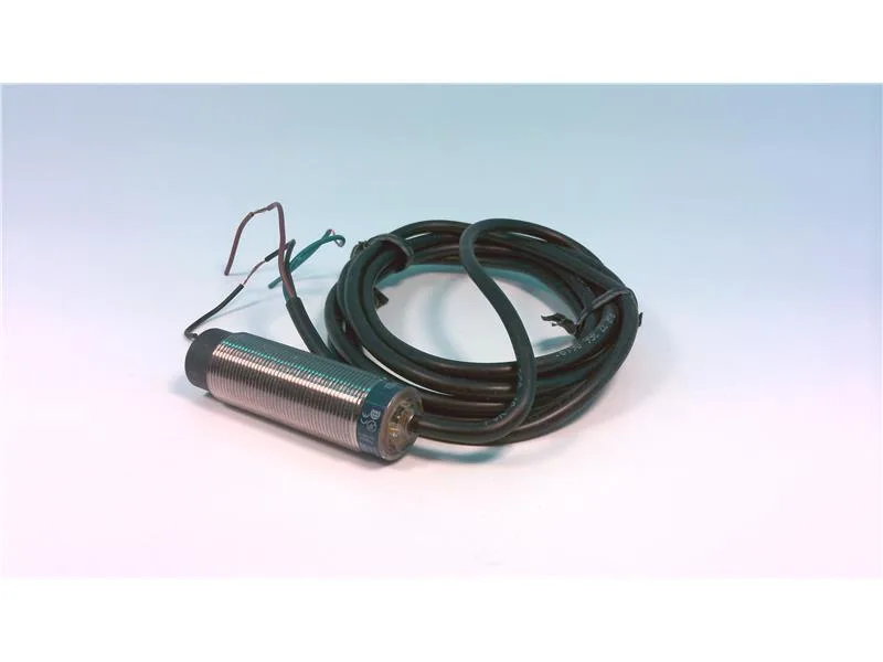 Schneider Electric XS2-M18-PA370 — Proximity Sensors (image 4)