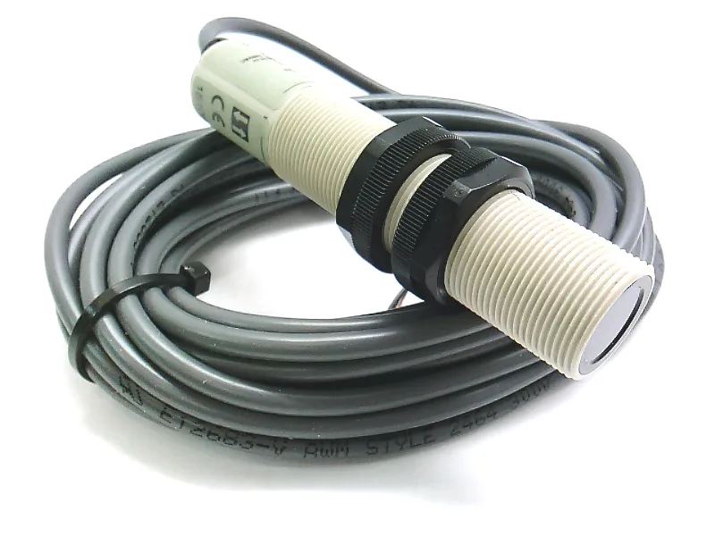 Omron E3F2-DS10Z1-N 5M — Photoelectric Sensors