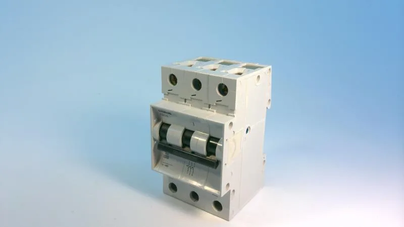 Siemens 5SX4340-6 — 3-Pole MCB (DIN Rail) (image 2)