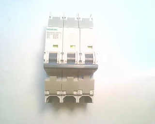 Siemens 5SJ4325-7HG41 — 3-Pole MCB (DIN Rail)