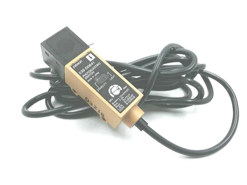 Omron E3S-5DB41 — Photoelectric Sensors
