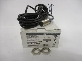 Schneider Electric XS1-N12PA340 — Proximity Sensors (image 4)