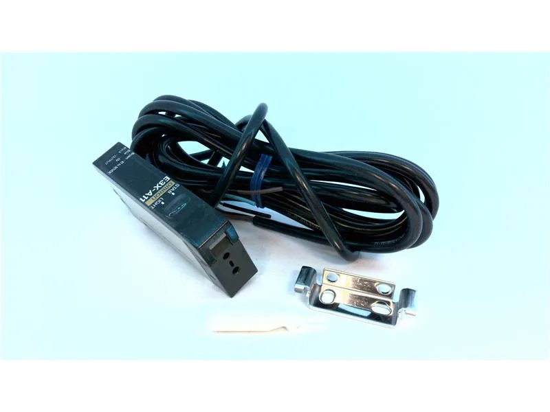 Omron E3X-A11-2M — Photoelectric Sensors (image 2)
