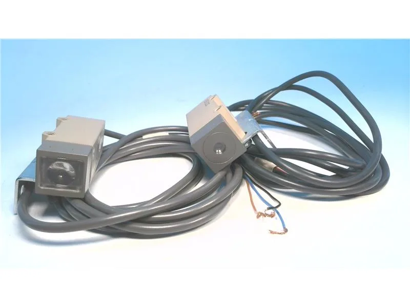 Omron E3L-2B4-50 — Photoelectric Sensors (image 2)