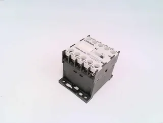 Omron J7KNA-AR-40 230 — Contactors