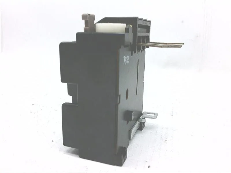 Fuji Electric 1TR0AP — Overload Relays (image 2)