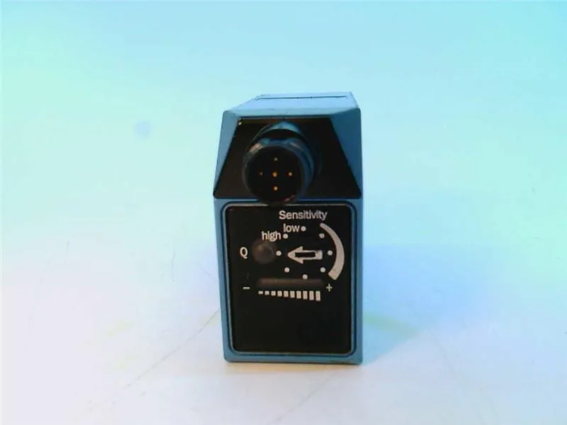 SICK LUT8U-11101 — Photoelectric Sensors