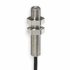 Schneider Electric XS108BLPAM8 — Proximity Sensors (image 2)