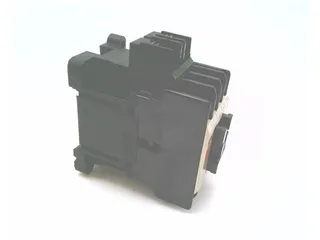 Fuji Electric 4NC0A0A01 — Contactors (image 2)
