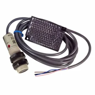 Omron E3F2-R2C4 — Photoelectric Sensors