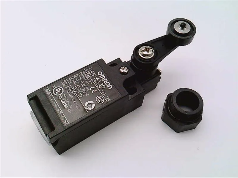Omron D4N-4120-NPT — Limit Switches
