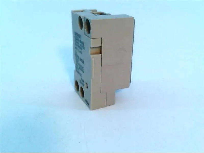 Omron G32A-A40 — Solid State Relays (image 3)