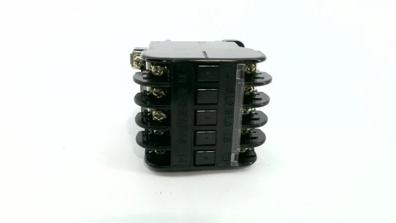 Fuji Electric SRCA3631-05 /UL — Contactors (image 2)