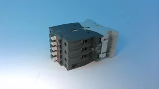 ABB A30-30-10 110V 50/60HZ — Contactors (image 2)