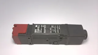 Omron D4SLN4DFG — Limit Switches (image 2)