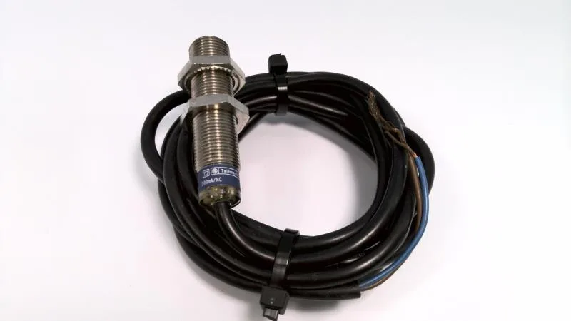 Schneider Electric XS1-M12MB230 — Proximity Sensors (image 4)