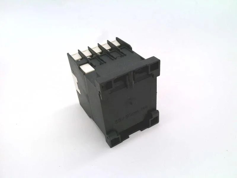 Schneider Electric LC1K0610B72 (image 2)