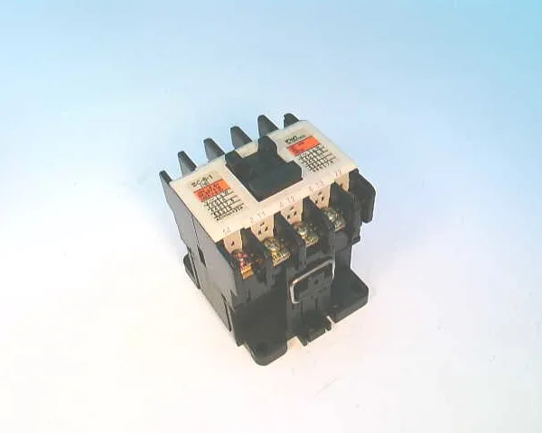 Fuji Electric SC-5-1-100/100/110V — Contactors (image 3)