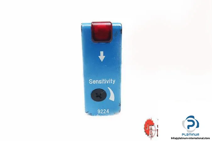 SICK WE12-N1321 — Photoelectric Sensors (image 4)