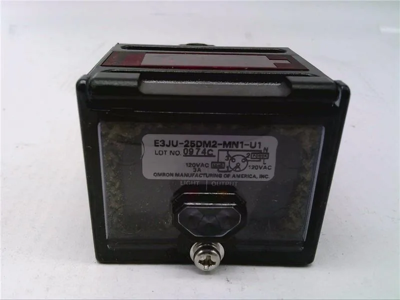 Omron E3J-U25M2-MN1-U1 — Photoelectric Sensors (image 2)