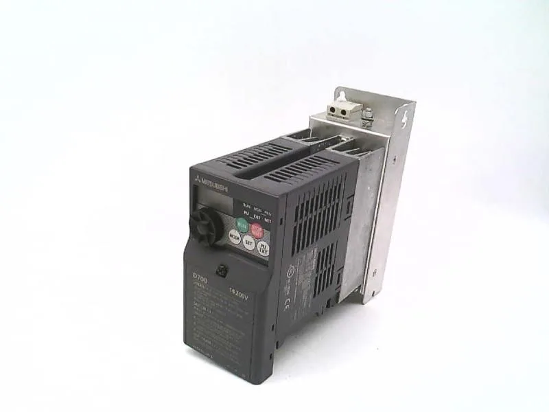 Mitsubishi Electric FR-D720S-025-EC — AC Drives (VFD) (image 2)