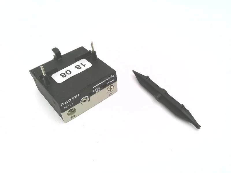 Schneider Electric LA4DT0U (image 3)