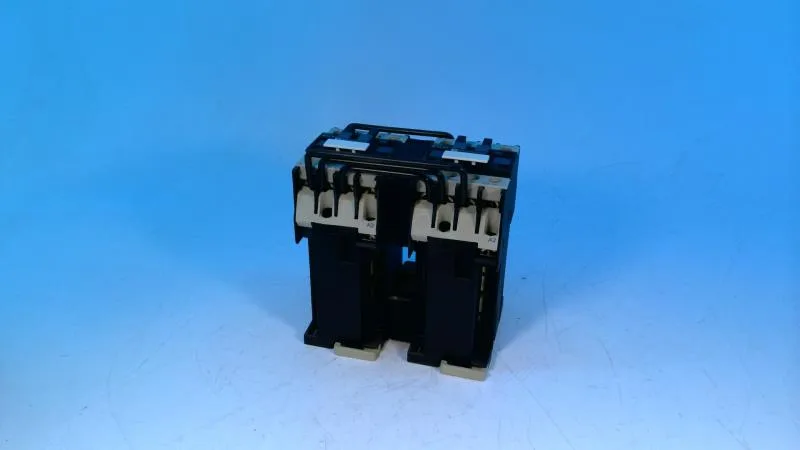 Schneider Electric LP2-D1201BD — Contactors (image 2)