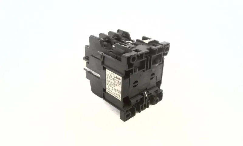 Fuji Electric 4NC0T0122 — Contactors (image 4)