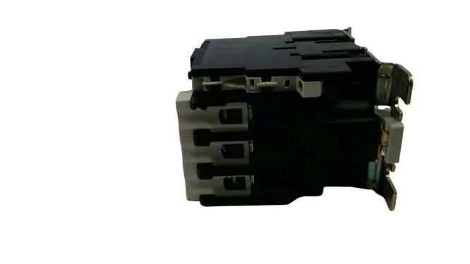 Schneider Electric LC1D4011FE7 — Contactors (image 3)