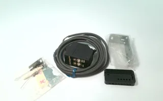 Omron E3XA-CC4A — Photoelectric Sensors (image 4)