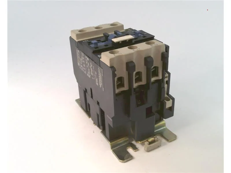 Schneider Electric LC1D8011LX1D6F7 — Contactors (image 3)