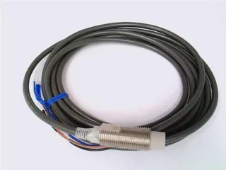 Omron E2EG-X5MB1-2M — Proximity Sensors