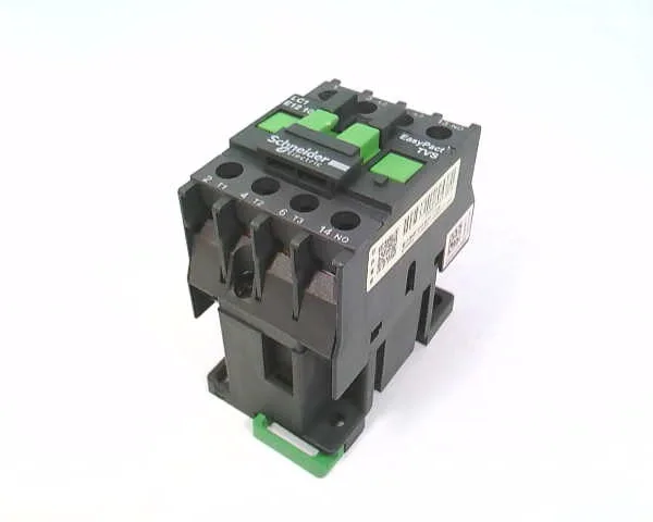 Schneider Electric LC1E1210M5 (image 3)