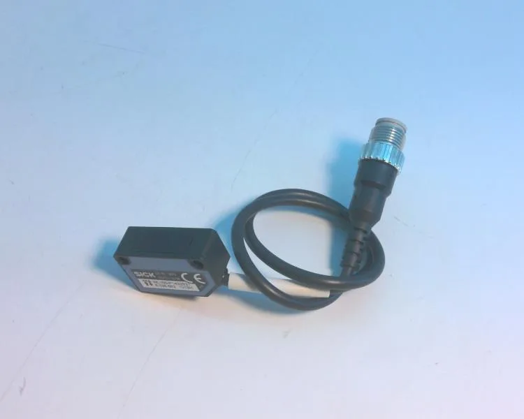 SICK WL100-P1432S21 — Photoelectric Sensors