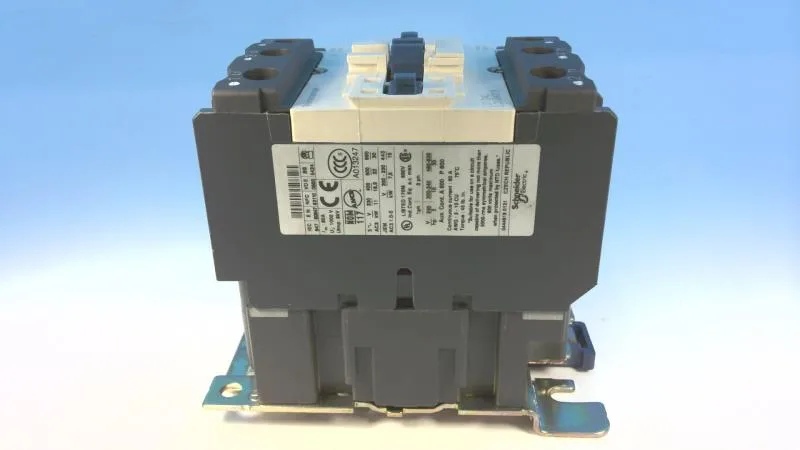 Schneider Electric LC1D40K7 (image 2)