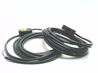 E3Z-LT81