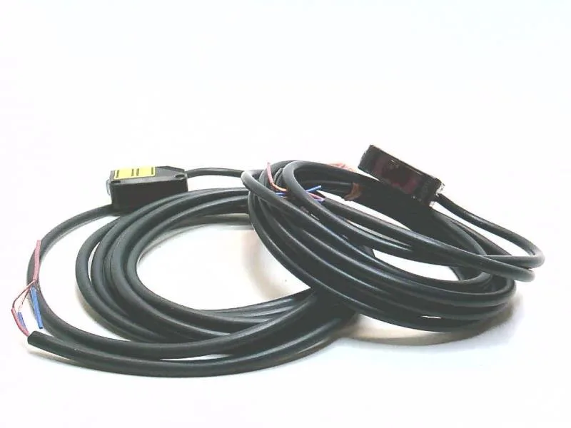 Omron E3Z-LT81 — Photoelectric Sensors