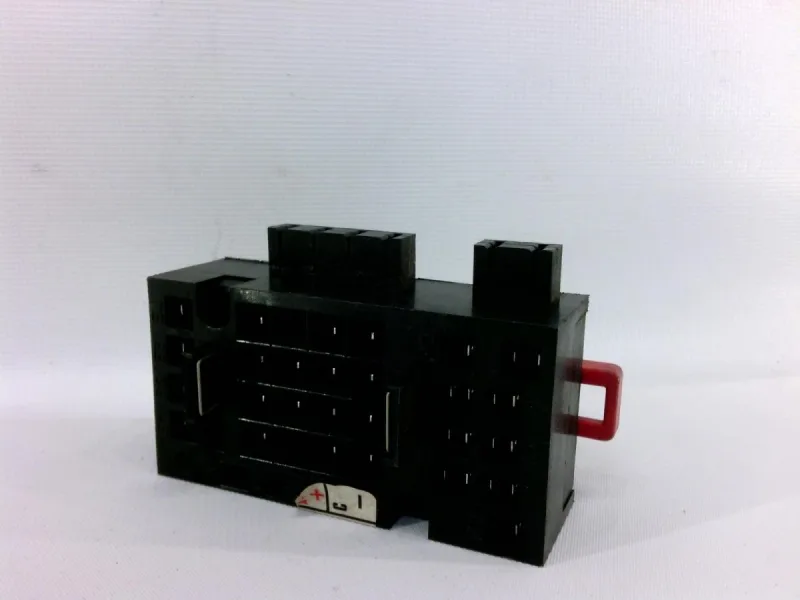 Schneider Electric RHZ42 (image 2)