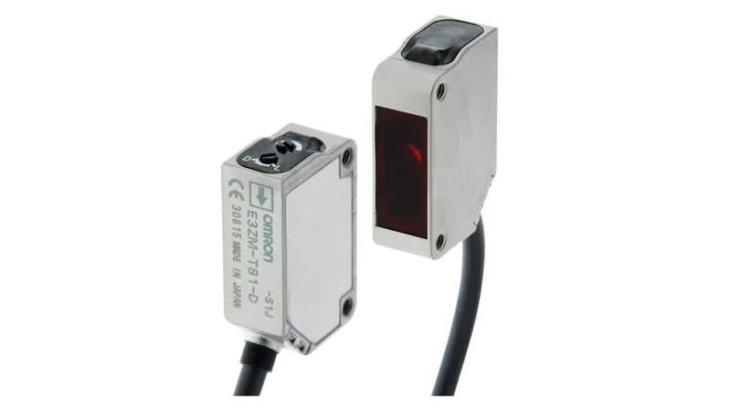 Omron E3ZMT815M — Photoelectric Sensors