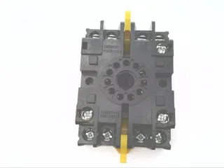 Omron P2CF-11-E — Miniature Circuit Breakers (MCB) (image 2)
